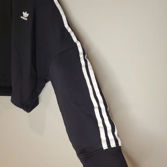 Adidas Black and White Women's Crop Boxy Hooded Sweatshirt Size small - Picture 2 of 5